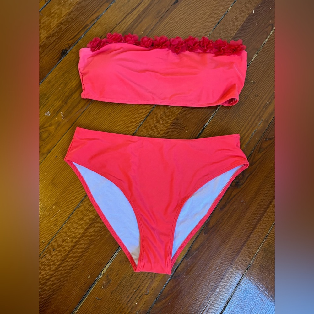NWOT SHEIN bright red flower bikini!❤️